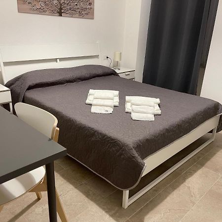 Matty'S Hotel Олбия Екстериор снимка