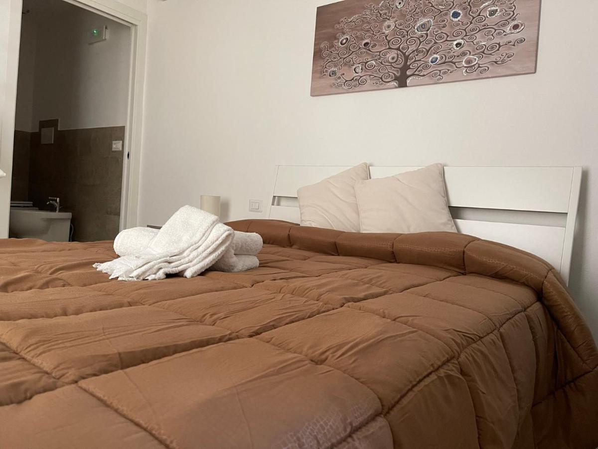 Matty'S Hotel Олбия Екстериор снимка
