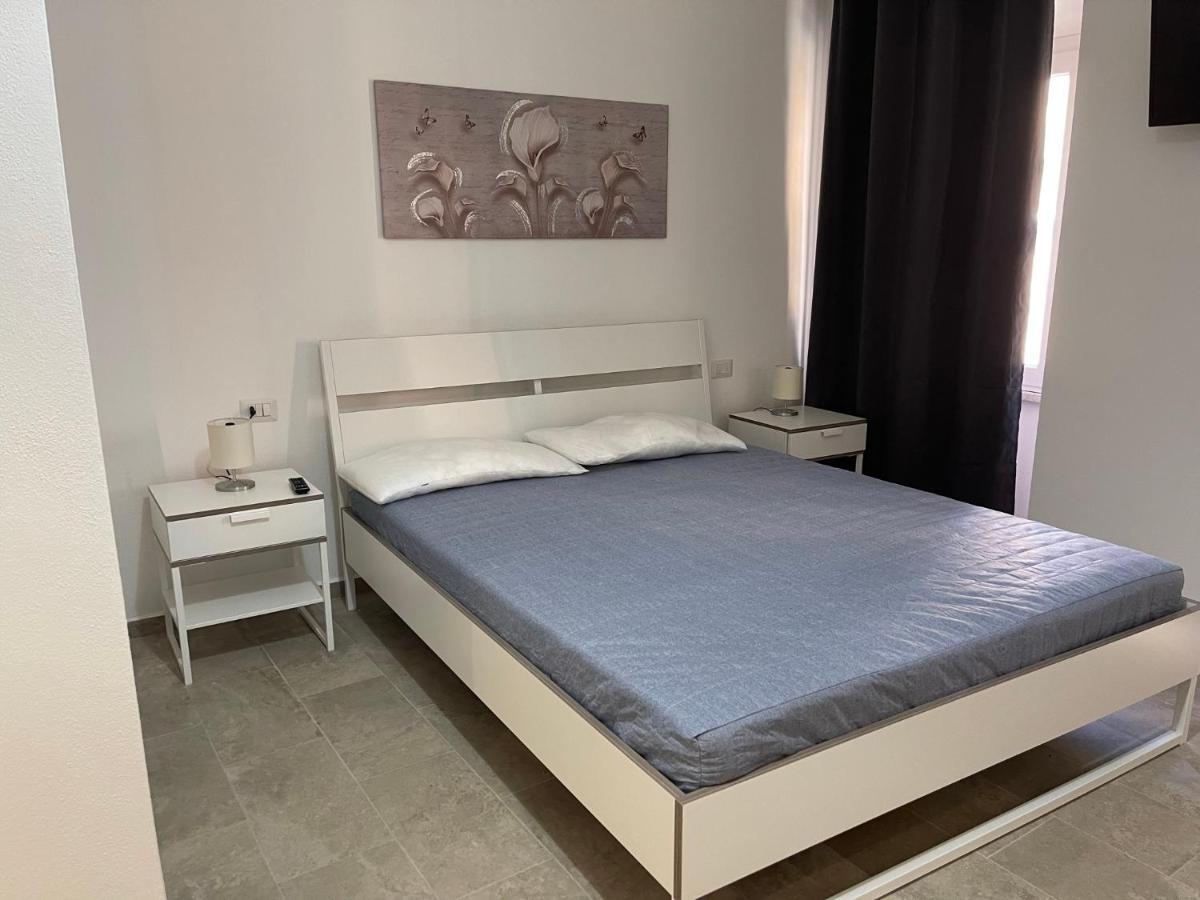 Matty'S Hotel Олбия Екстериор снимка