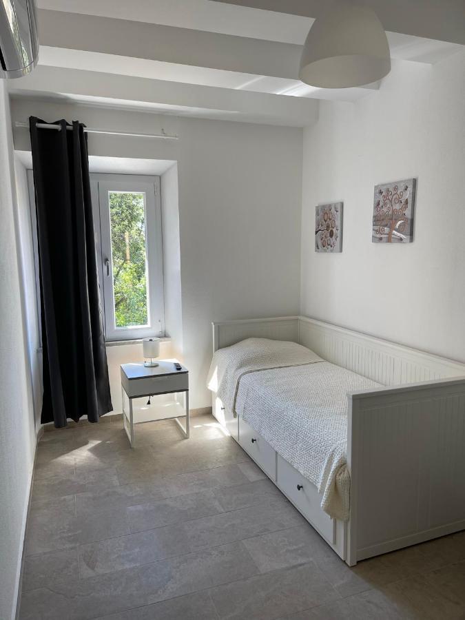 Matty'S Hotel Олбия Екстериор снимка