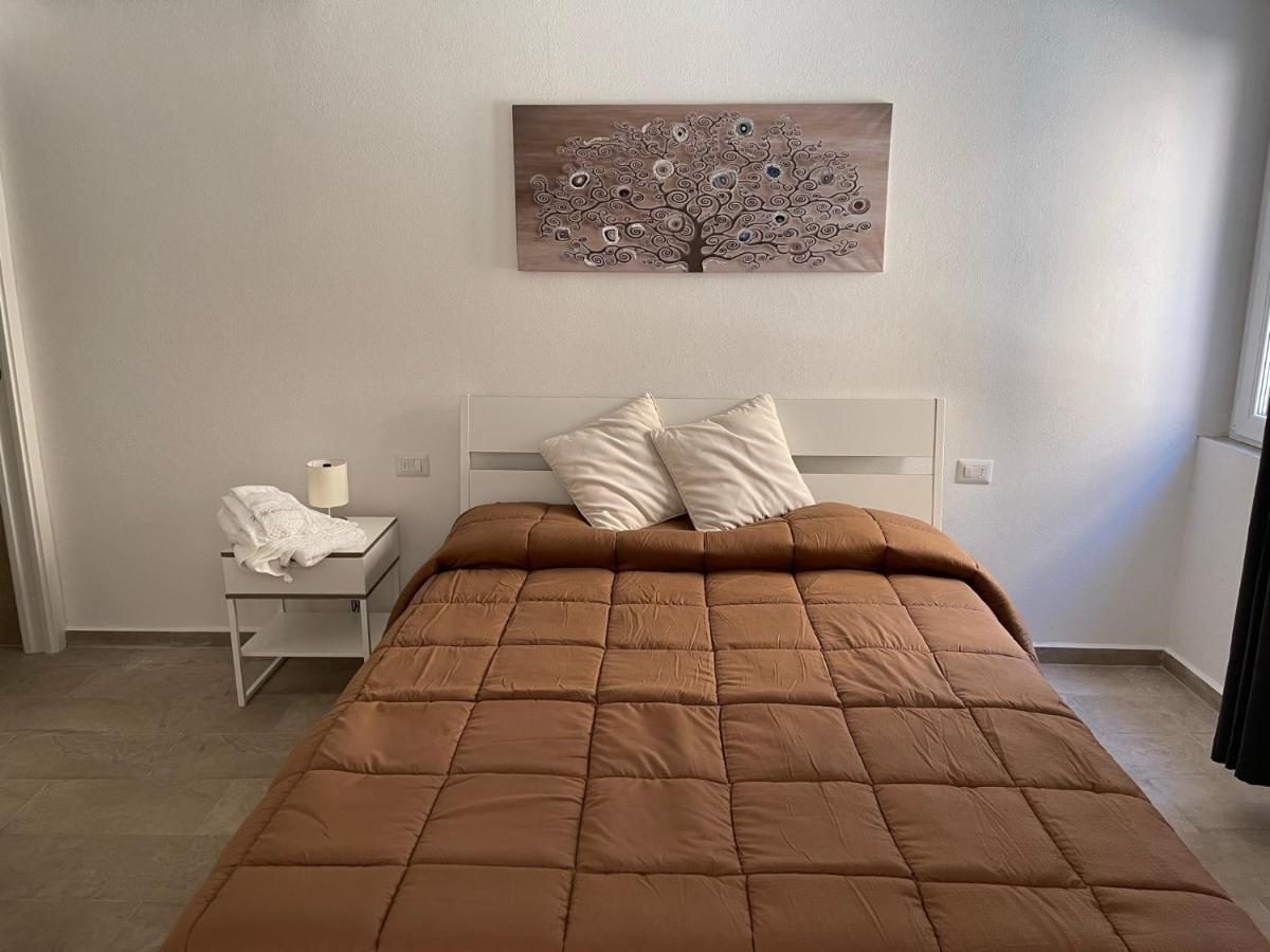 Matty'S Hotel Олбия Екстериор снимка