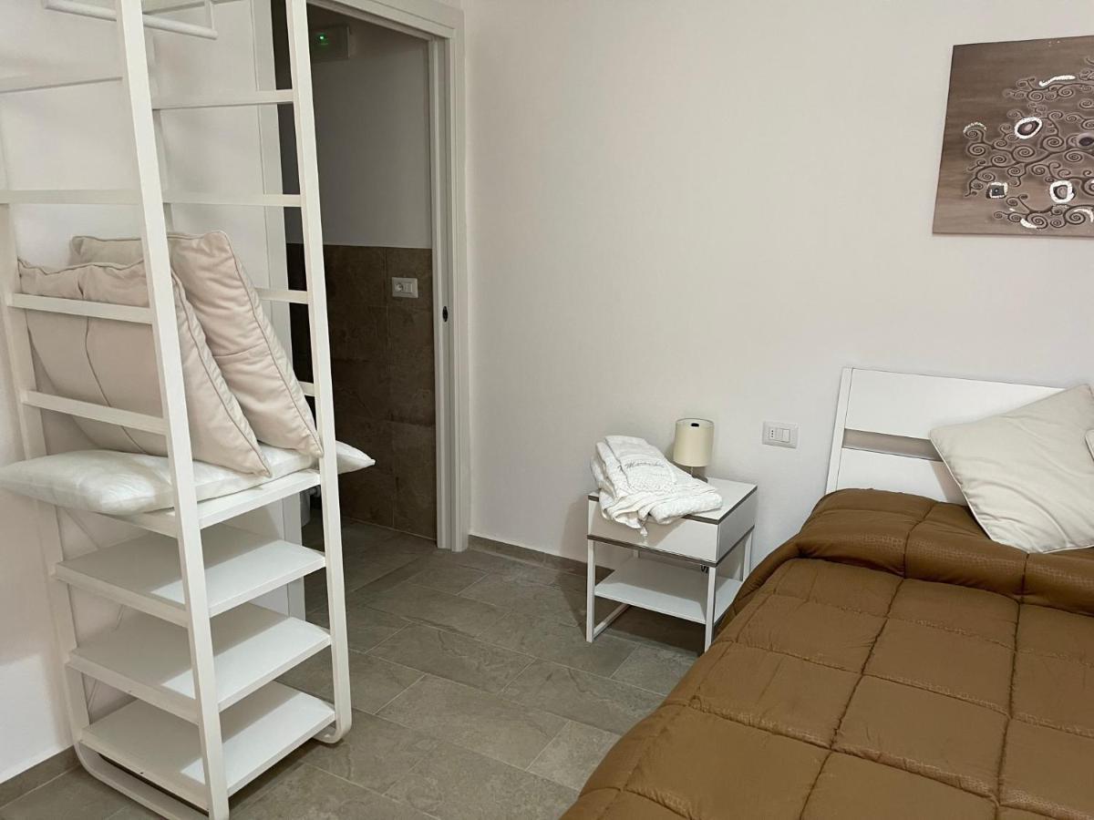 Matty'S Hotel Олбия Екстериор снимка
